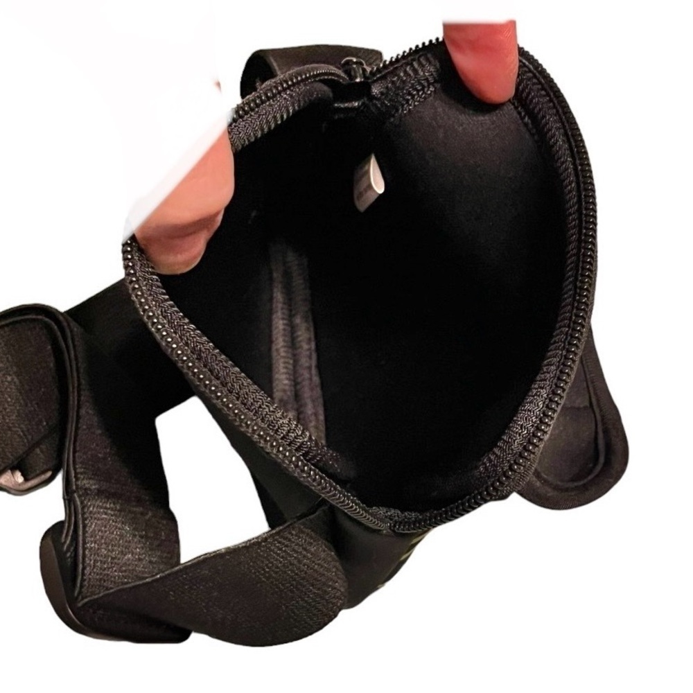 MY Tagalongs neoprene fanny/hipster pouch adjustable elastic belt black & green - Picture 5 of 8